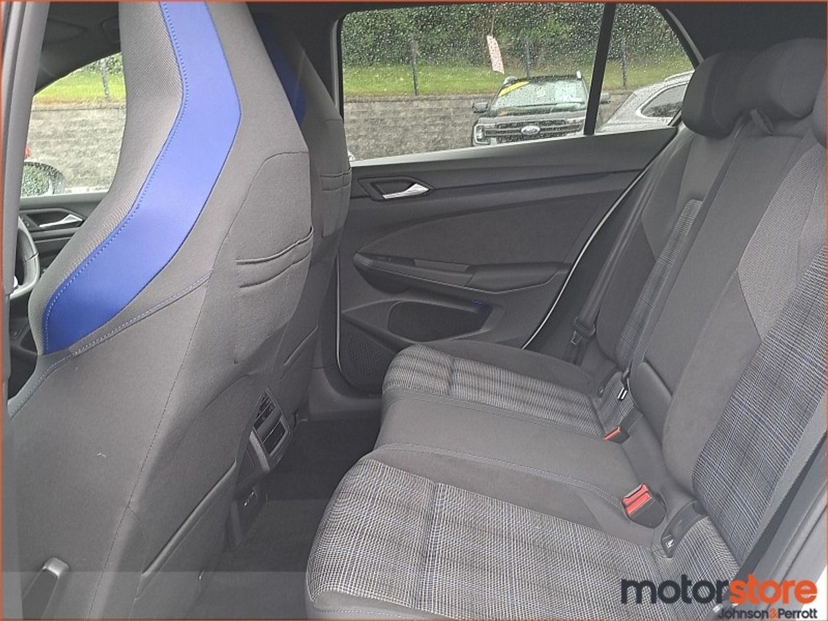 Volkswagen Golf Golf GTE S-A GTE TSi 245 Bhp DSG Auto BlueMotion PHEV 13kWh Start/Stop