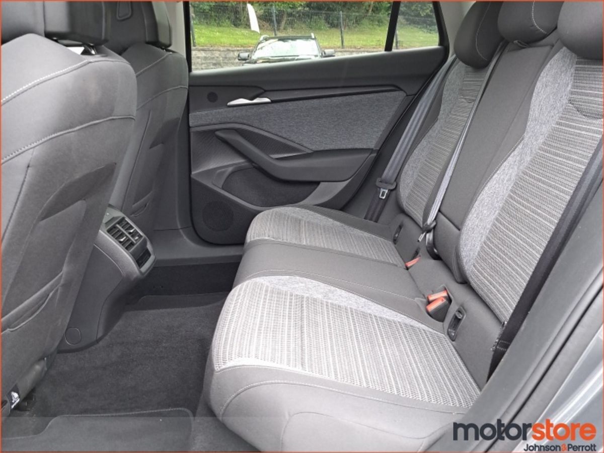 Skoda Superb Superb Se Technlogy Iv Phev Sa  SE Technology  TSi iV 204 25.7 kWh PHEV DSG6 Auto Start/Stop