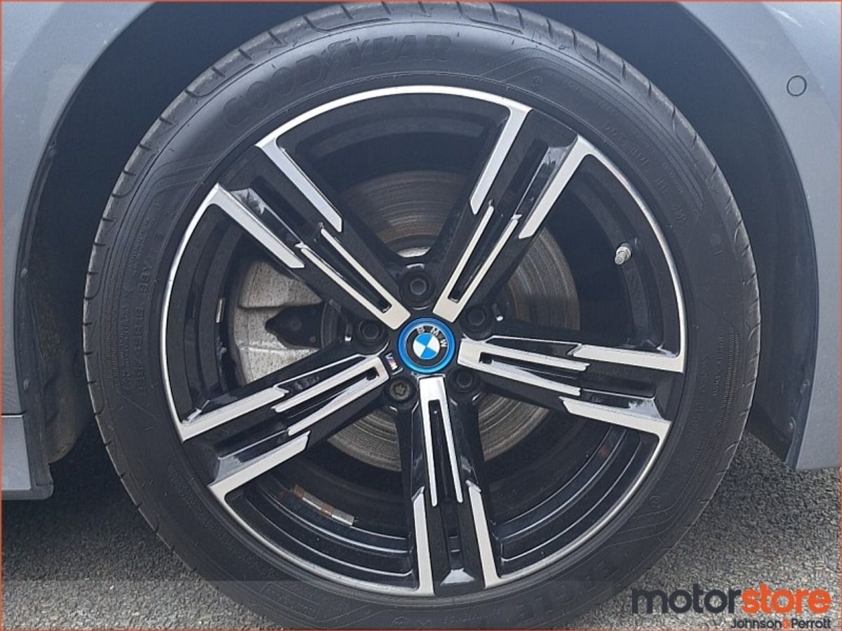 BMW 3-Series 330 E M Sport Auto  330 e M Sport 