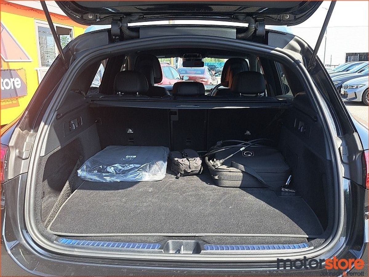 Mercedes-Benz GLC Glc 300 Amg Line E 4Matic Auto  AMG Line  GLC300 e 313 4 Matic 9G-Tronic Auto 31.2 kWh PHEV EQ Boost 134BHP /100 kW Start/Stop