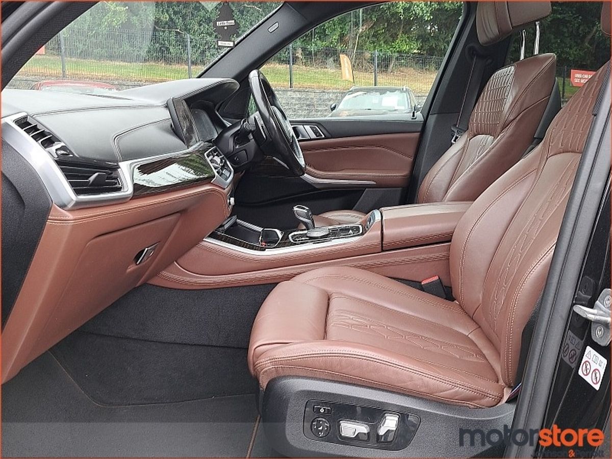 BMW X5  xDrive45e M Sport with M Sport Plus Pack, 22 Inch Alloys in Matt Black, Comfort Pack & more