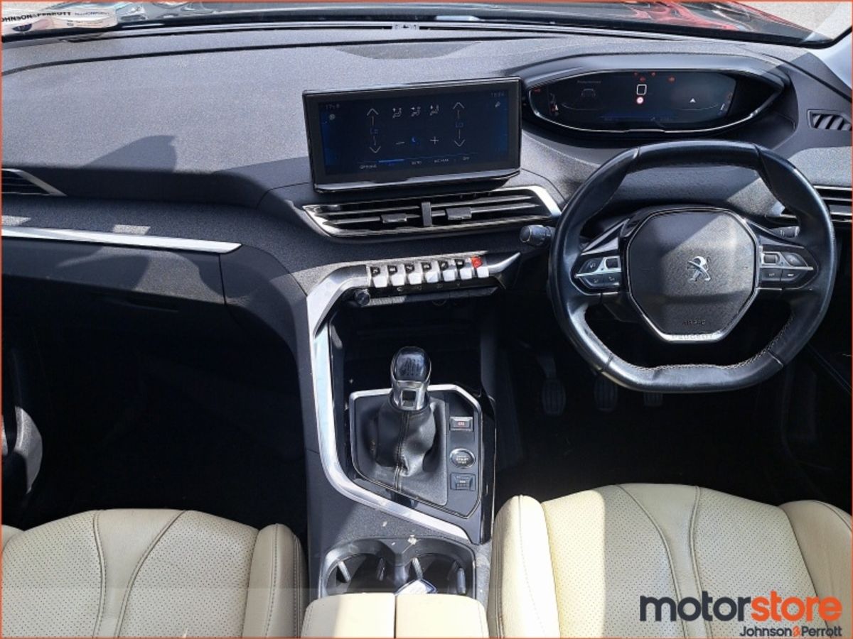 Peugeot 5008 1.5 BlueHDi 130bhp Allure