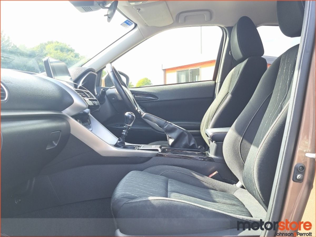 Mitsubishi Eclipse Cross 1.5 Petrol 6MT Intense 2WD AS&G