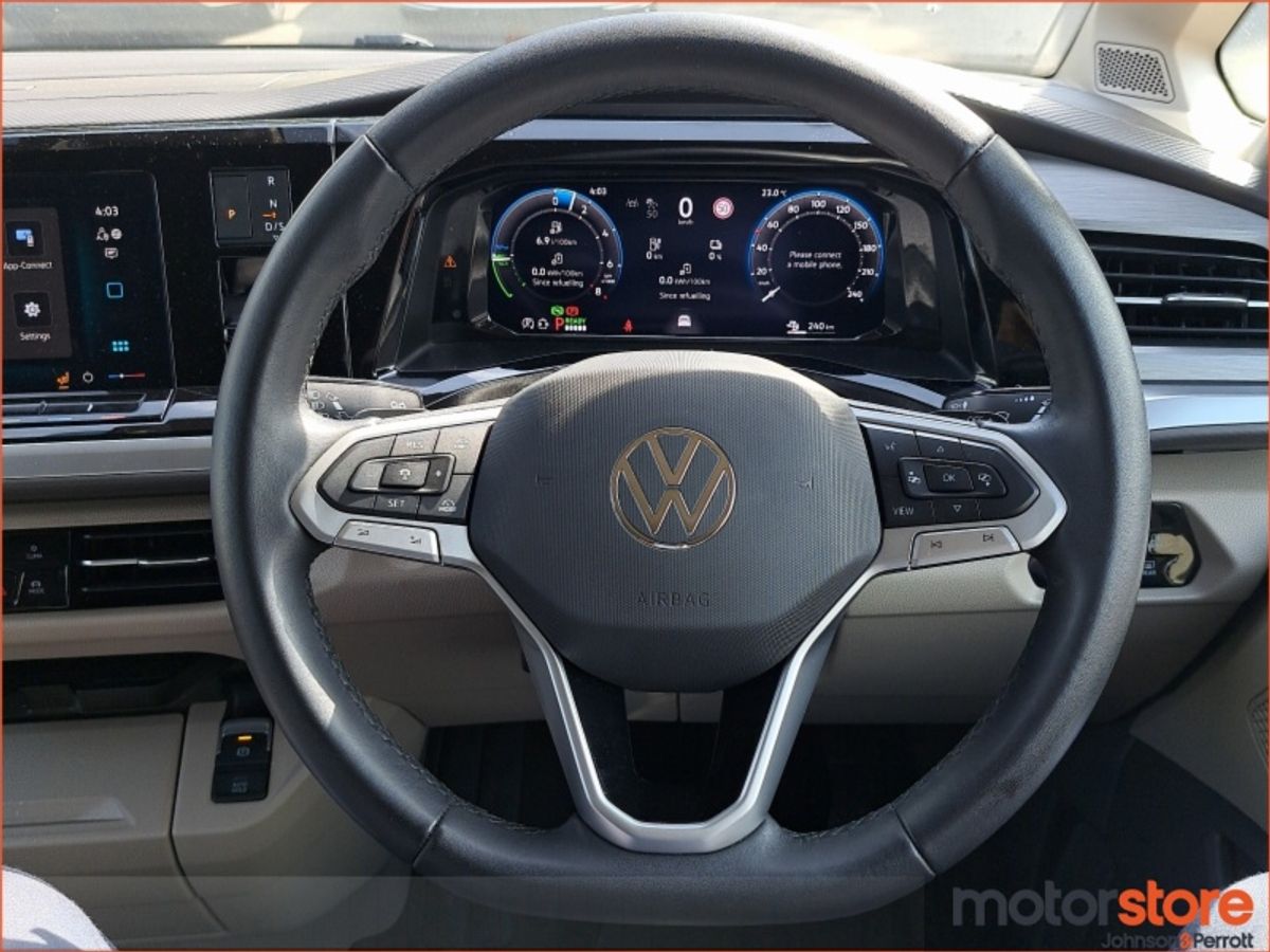 Volkswagen Multivan T7 LIFE PHEV 240BHP 4 Motion LWB 7 Seat with 2 Years VW Warranty Remaining