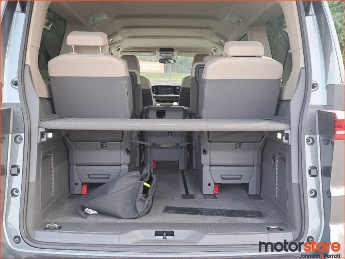 Volkswagen Multivan T7 LIFE PHEV 240BHP 4 Motion LWB 7 Seat with 2 Years VW Warranty Remaining