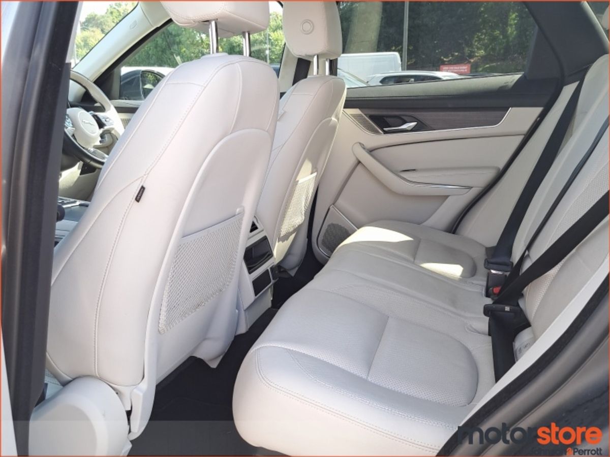 Jaguar F-Pace 2.0 I4 PHEV 404 PS AWD Auto S