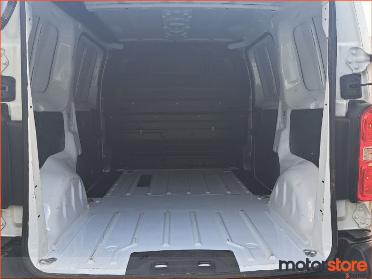 Peugeot Expert EXPERT PROFESSIONAL STD 1.5 HD - Price Including VAT €20,900