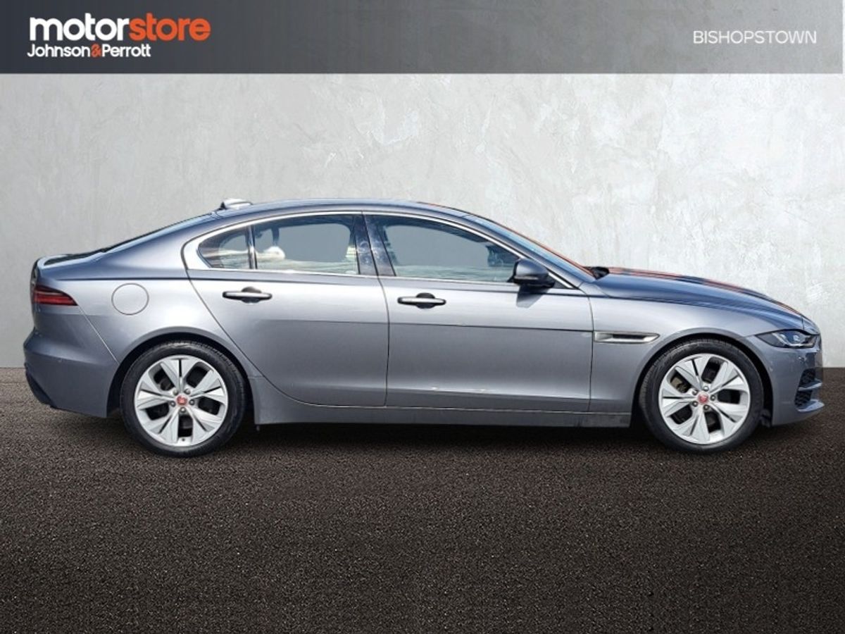 Jaguar XE 2.0D I4 204 PS RWD S