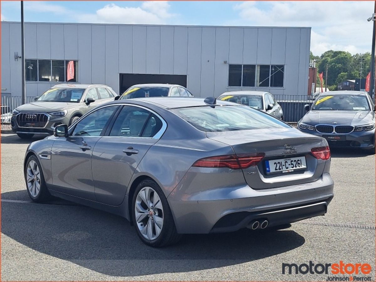 Jaguar XE 2.0D I4 204 PS RWD S