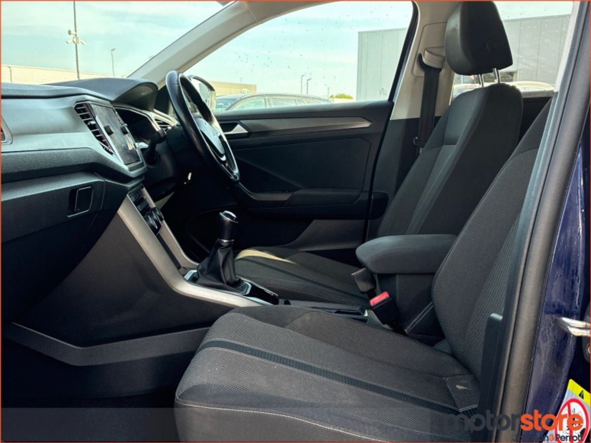Volkswagen T-Roc 1.5 TSI 150bhp Design 1 owner 
