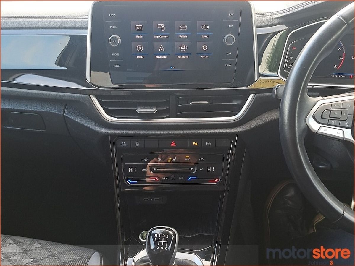 Volkswagen T-Roc 1.0 TSI 110HP R-Line
