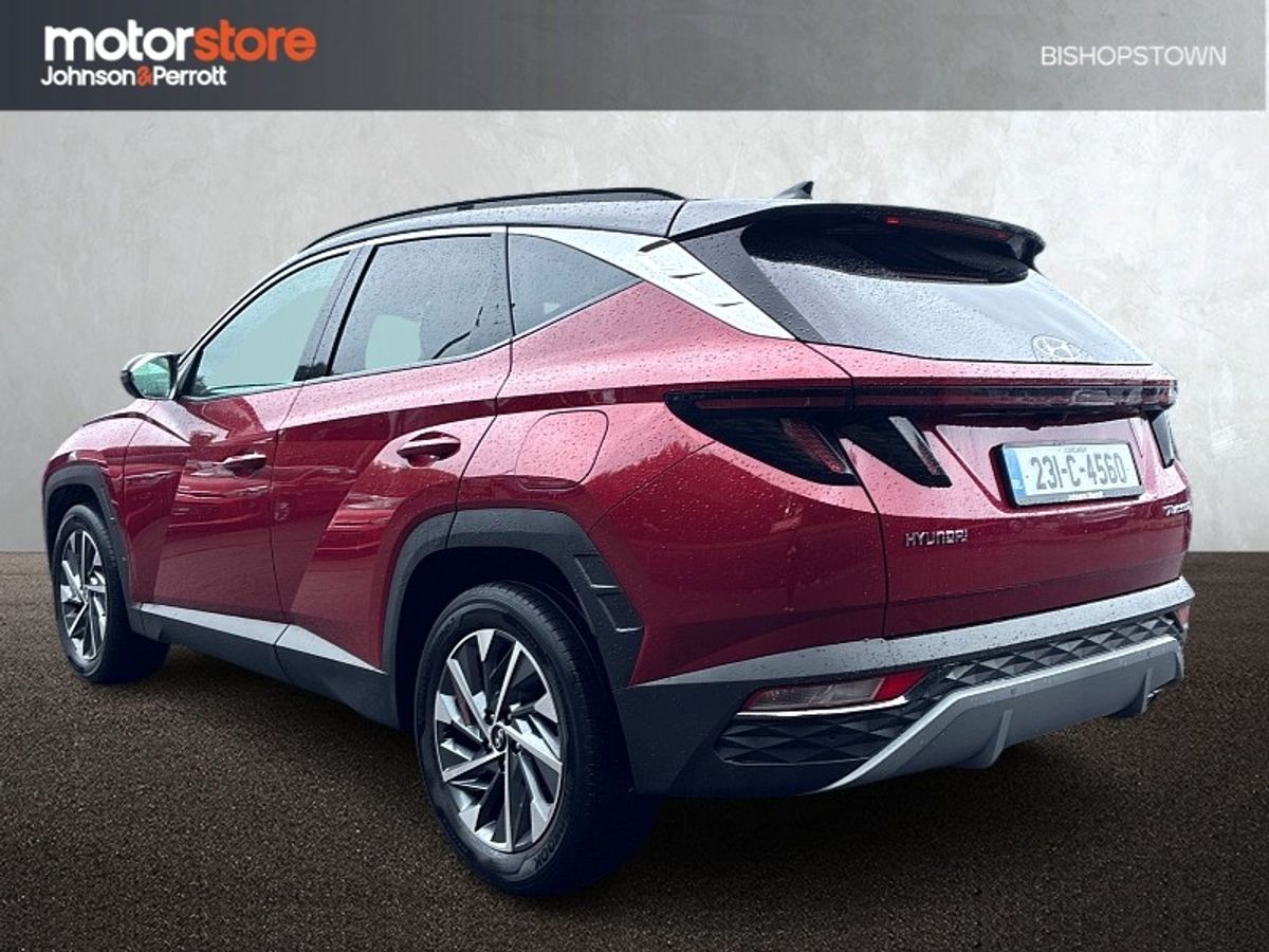 Hyundai Tucson 2WD Executive Plus w 2 Tone Roof