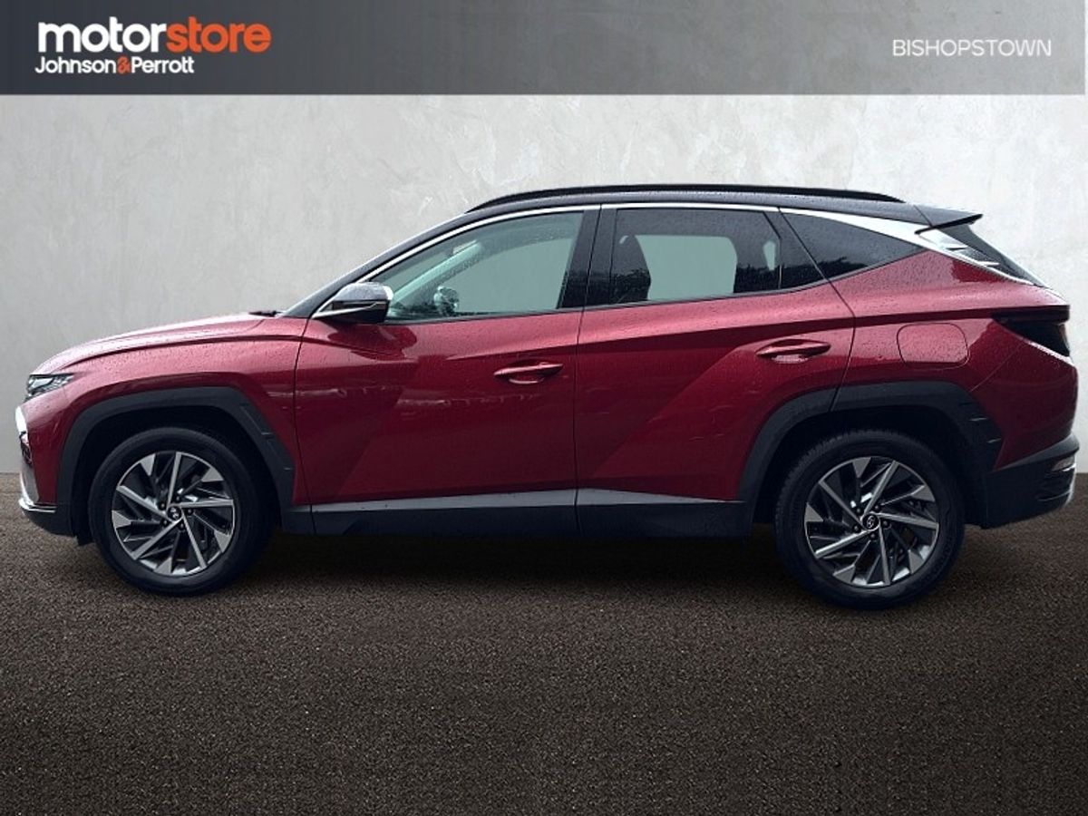 Hyundai Tucson 2WD Executive Plus w 2 Tone Roof