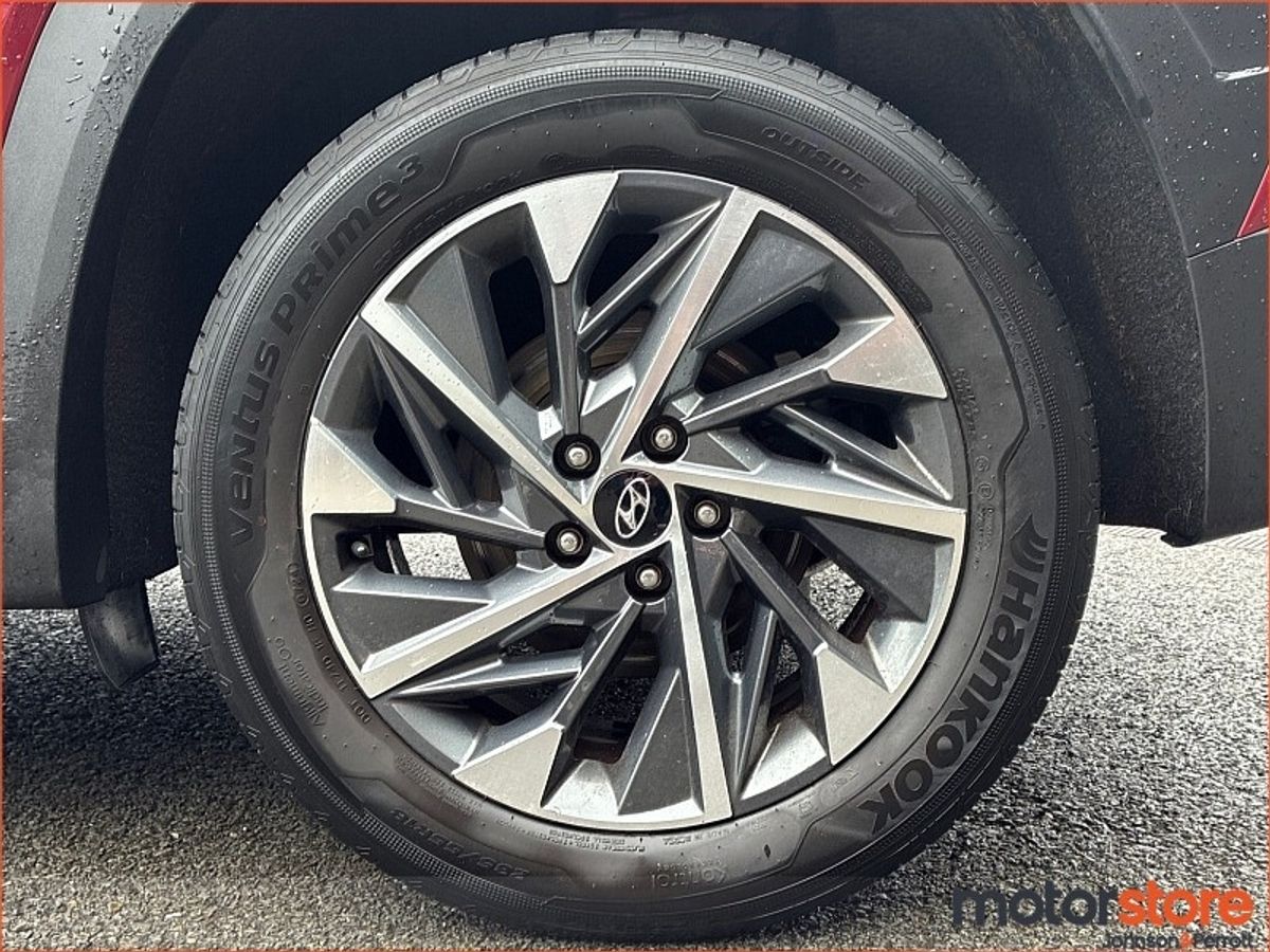 Hyundai Tucson 2WD Executive Plus w 2 Tone Roof
