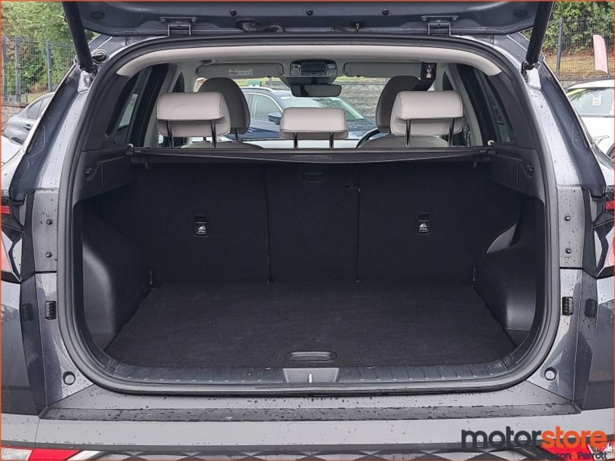 Hyundai Tucson 2WD Executive Plus