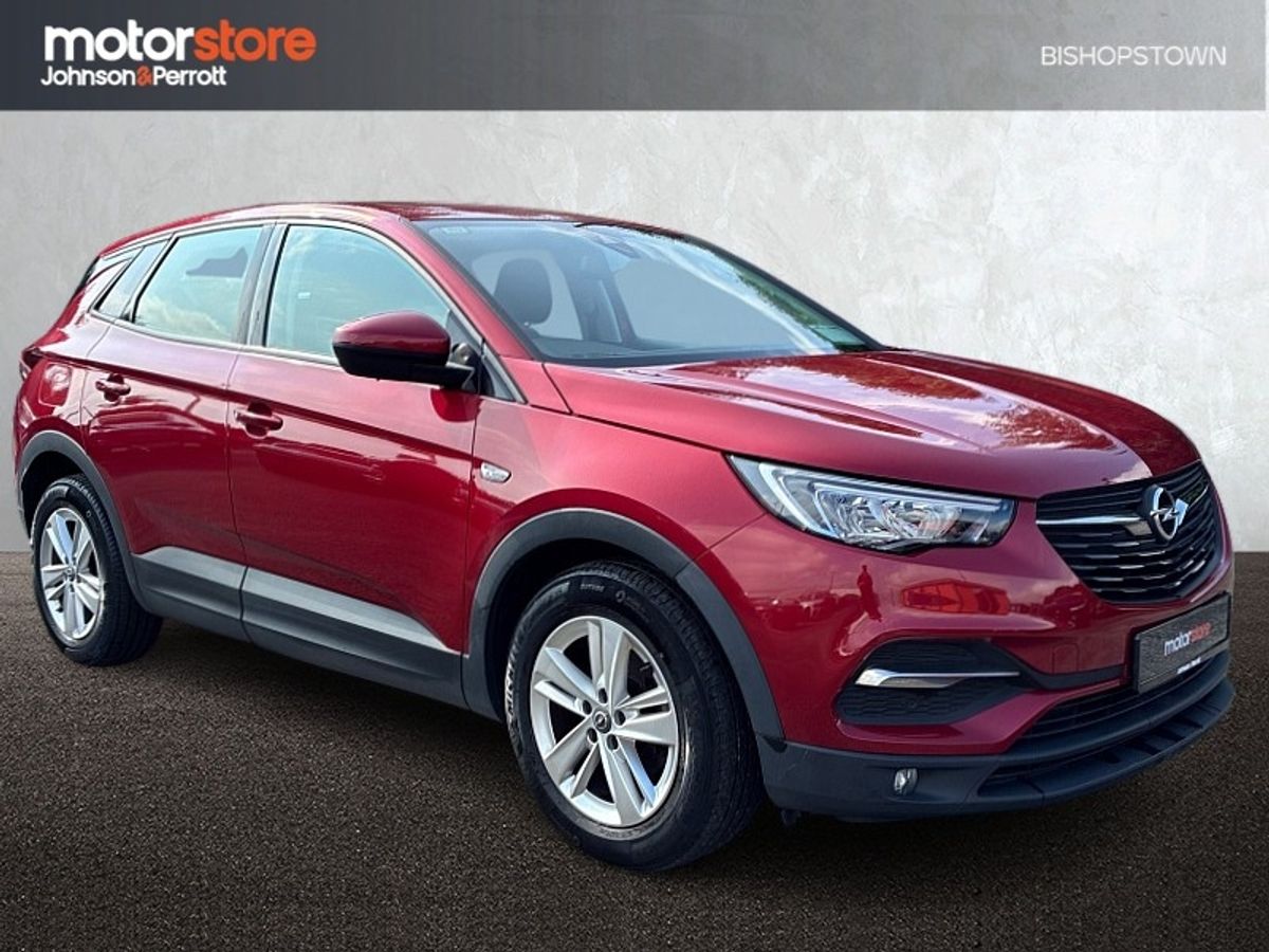 Opel Grandland X 1.2i 130PS SC -