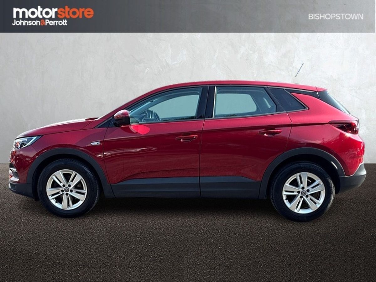 Opel Grandland X 1.2i 130PS SC -
