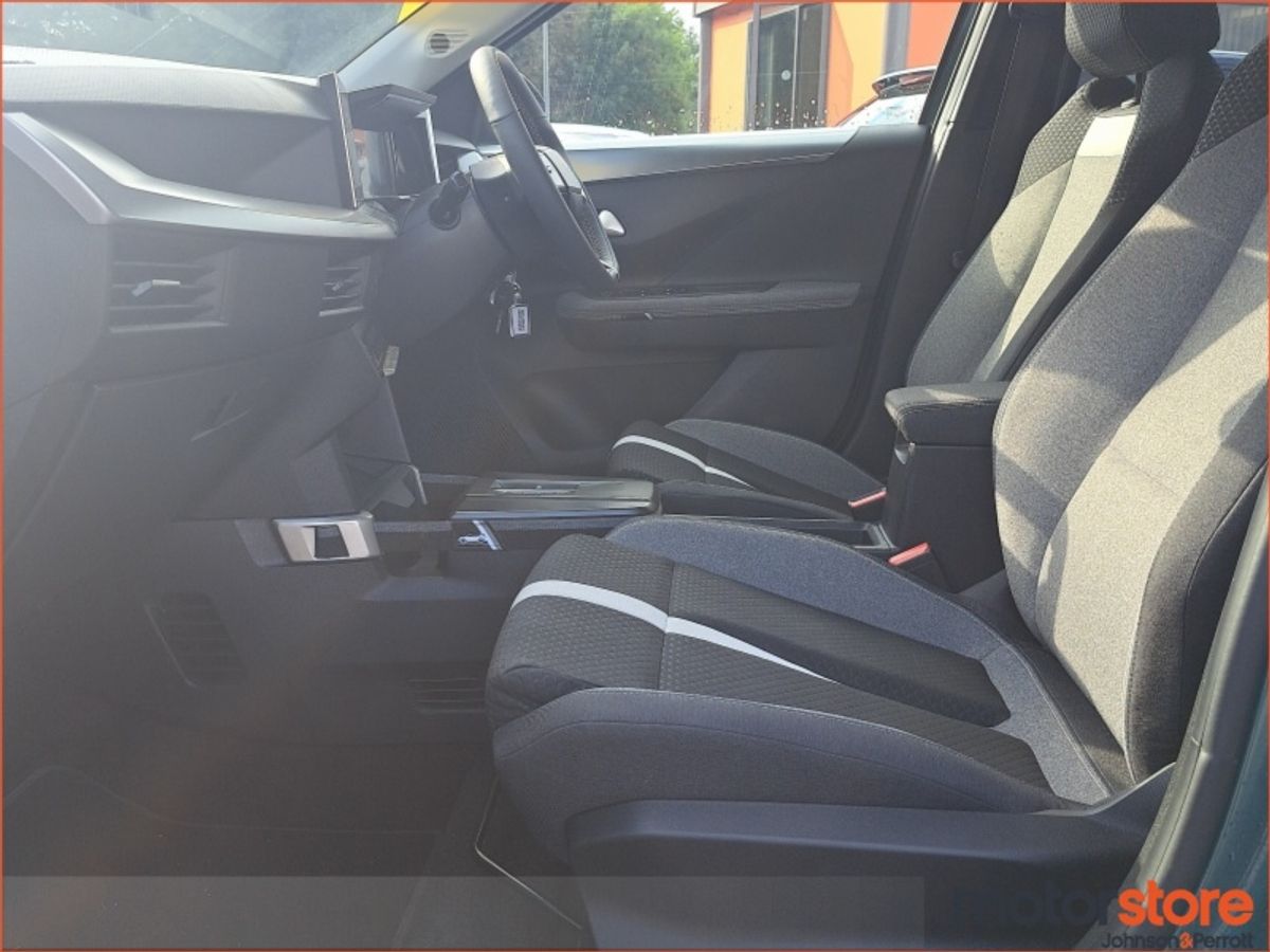 Opel Frontera Hybrid GS 1.2 136hp Automatic 7 Seat
