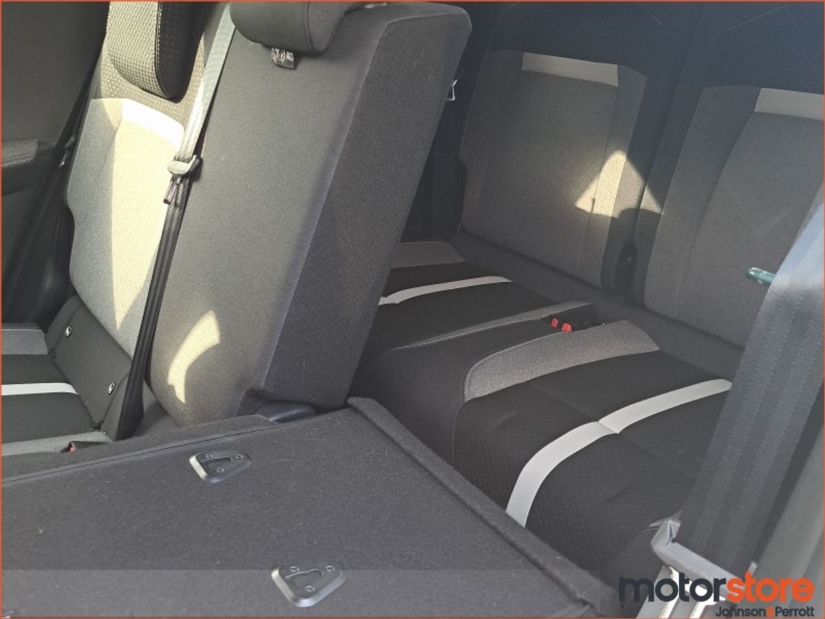 Opel Frontera Hybrid GS 1.2 136hp Automatic 7 Seat