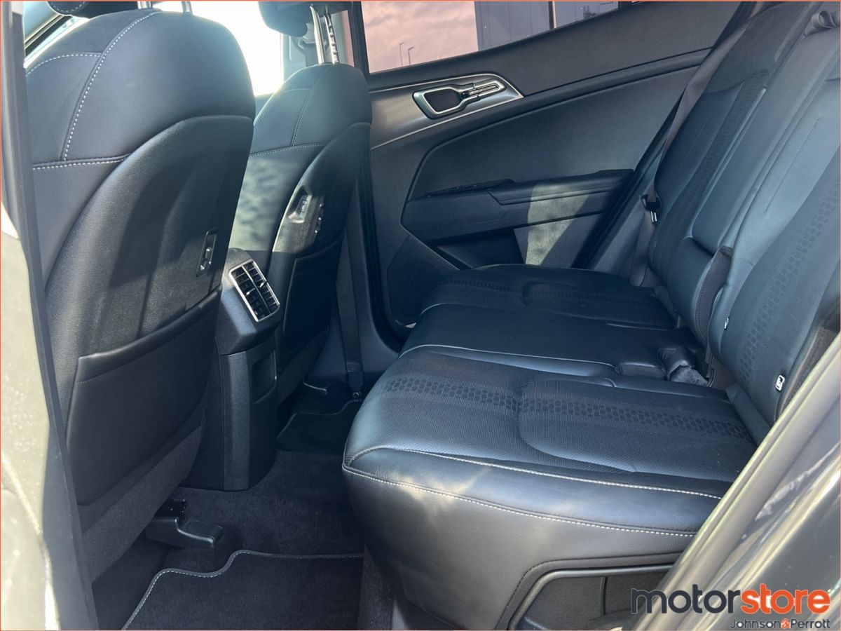 Kia Sportage K3 Diesel - Balance of Kia 7 Year Warranty