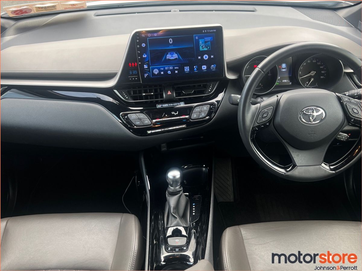 Toyota C-HR **DEPOSIT TAKEN**1.8 HYBRID LUNA - Bi-Tone