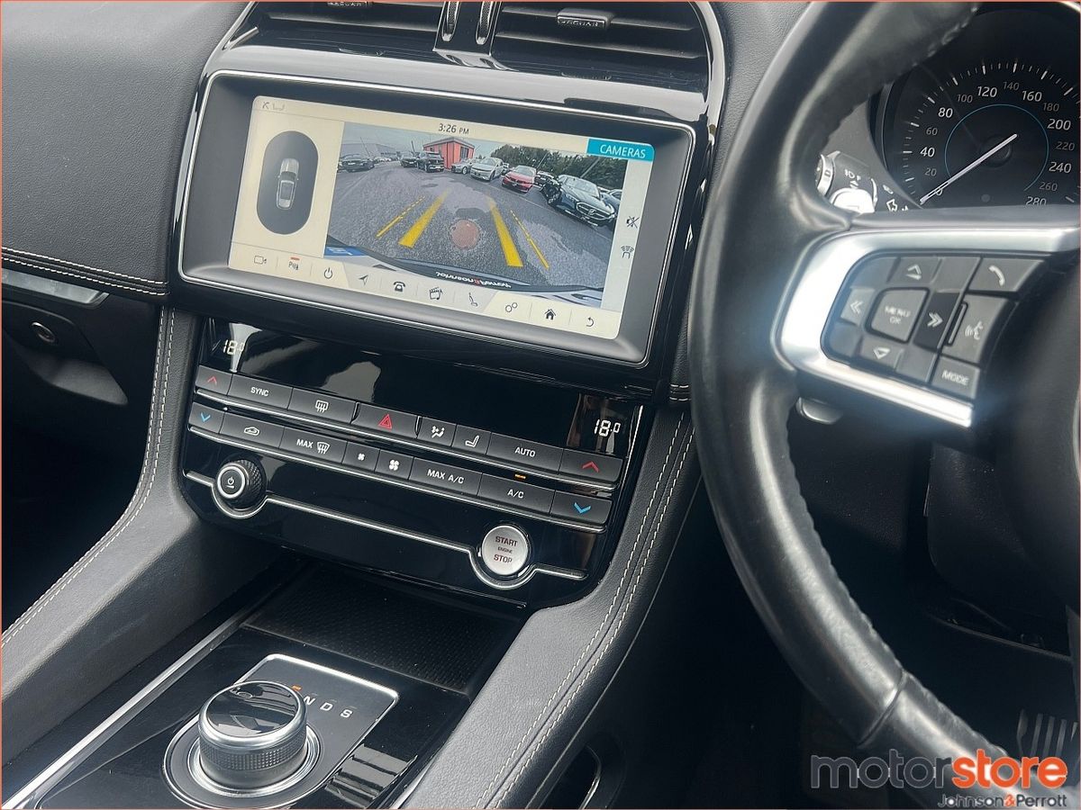 Jaguar F-Pace ** DEPOSIT TAKEN ** RWD 2.0 D 180PS R-Sport Auto