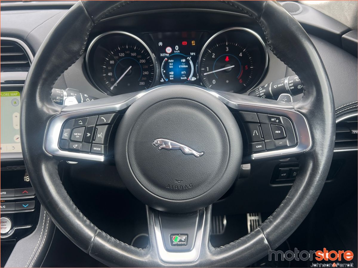 Jaguar F-Pace ** DEPOSIT TAKEN ** RWD 2.0 D 180PS R-Sport Auto
