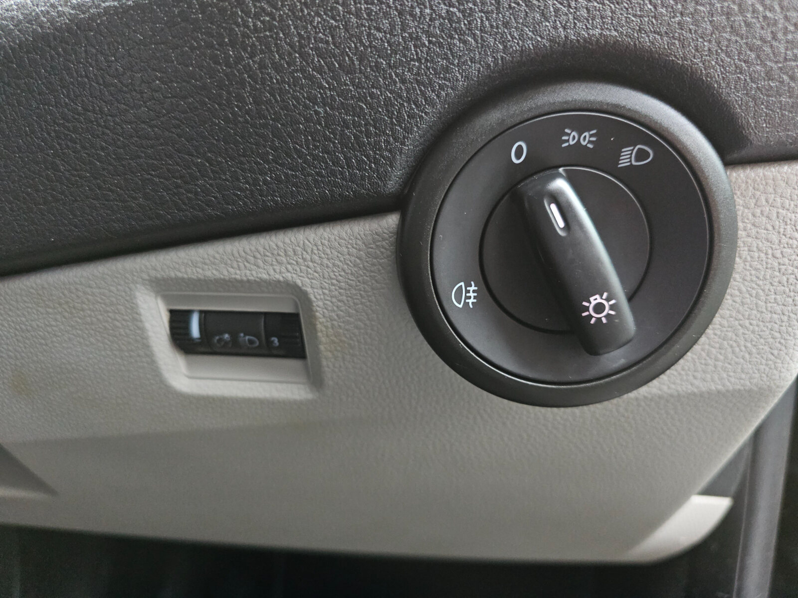 2018 Volkswagen Transporter 2.0D - Image 16