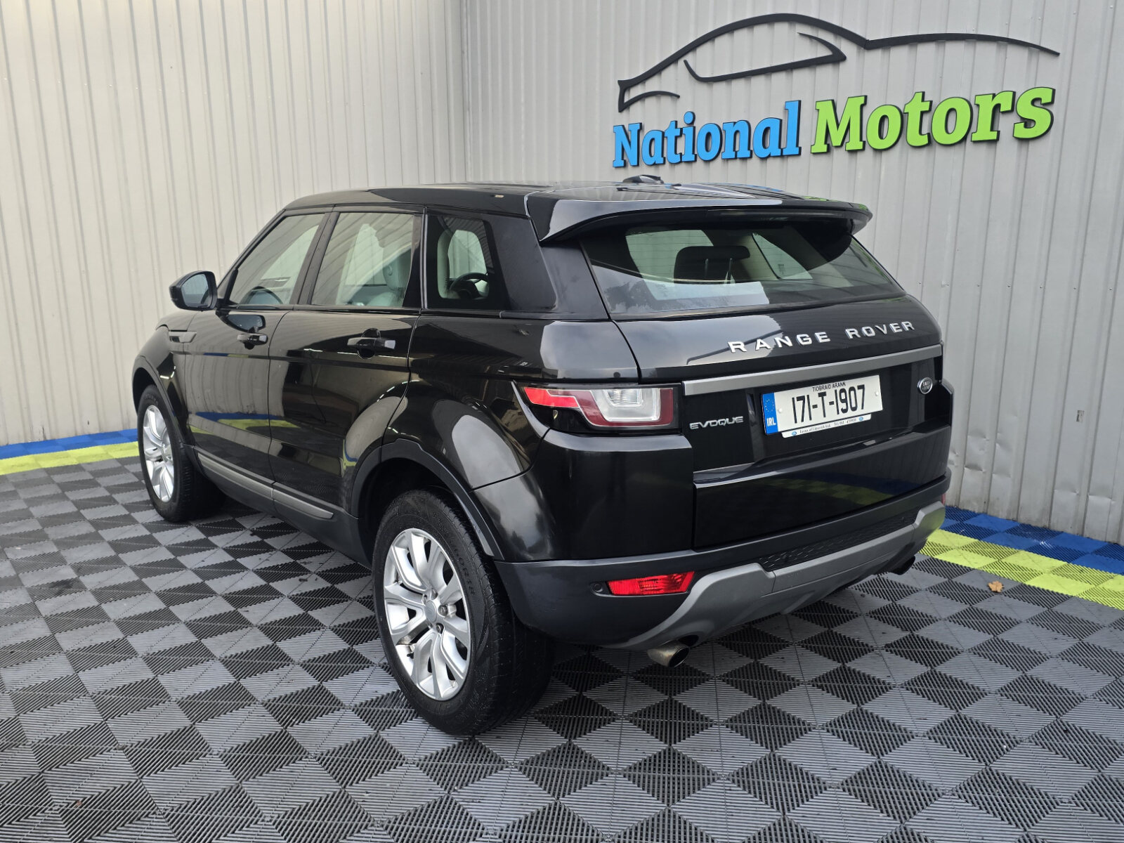 2017 Range Rover Evoque 2.0 TD4 SE Automatic - Image 5