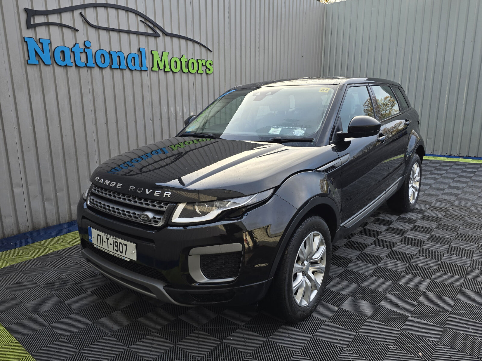 2017 Range Rover Evoque 2.0 TD4 SE Automatic - Image 7