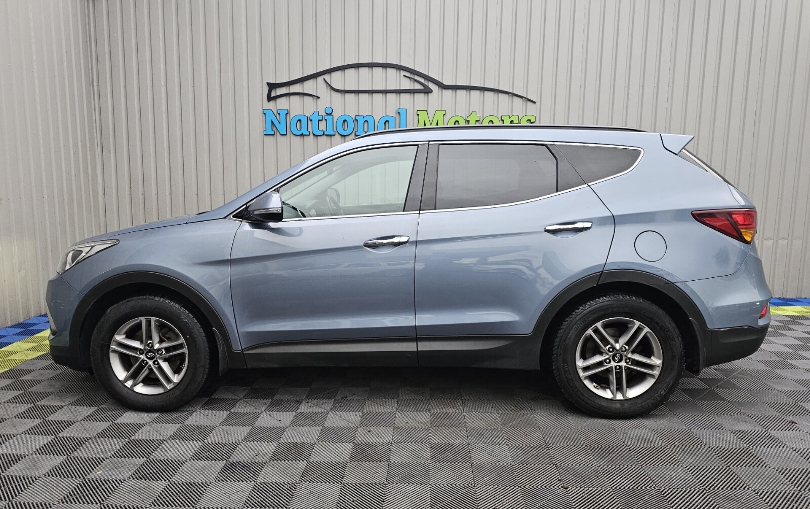 2017 Hyundai Santa Fe 2.2D CRDi 4WD Executive - Image 6