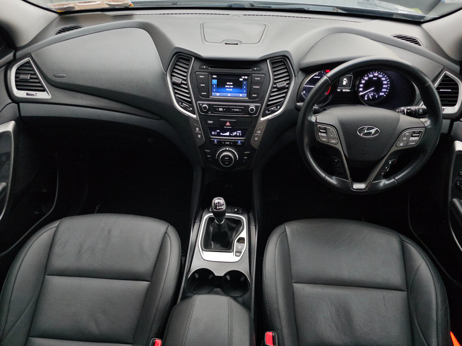 2017 Hyundai Santa Fe 2.2D CRDi 4WD Executive - Image 10