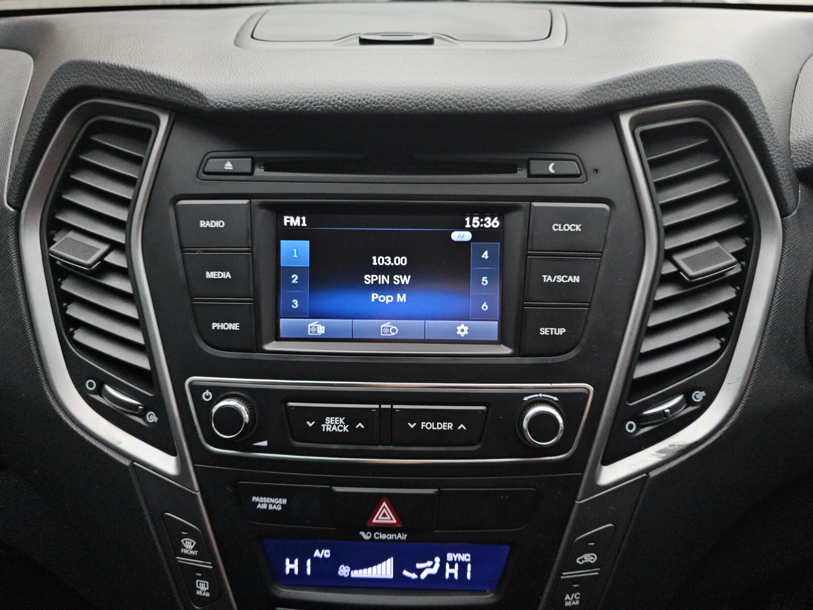 2017 Hyundai Santa Fe 2.2D CRDi 4WD Executive - Image 18