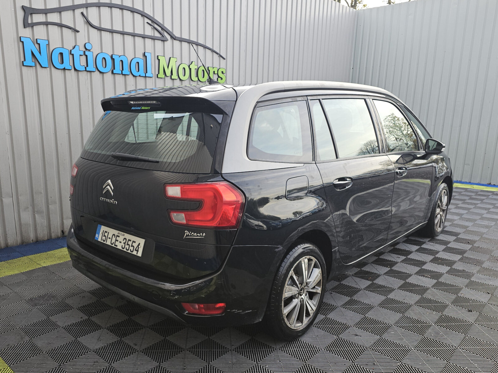 2015 Citroen C4 1.6 petrol AUTOMATIC 7 seater - Image 3