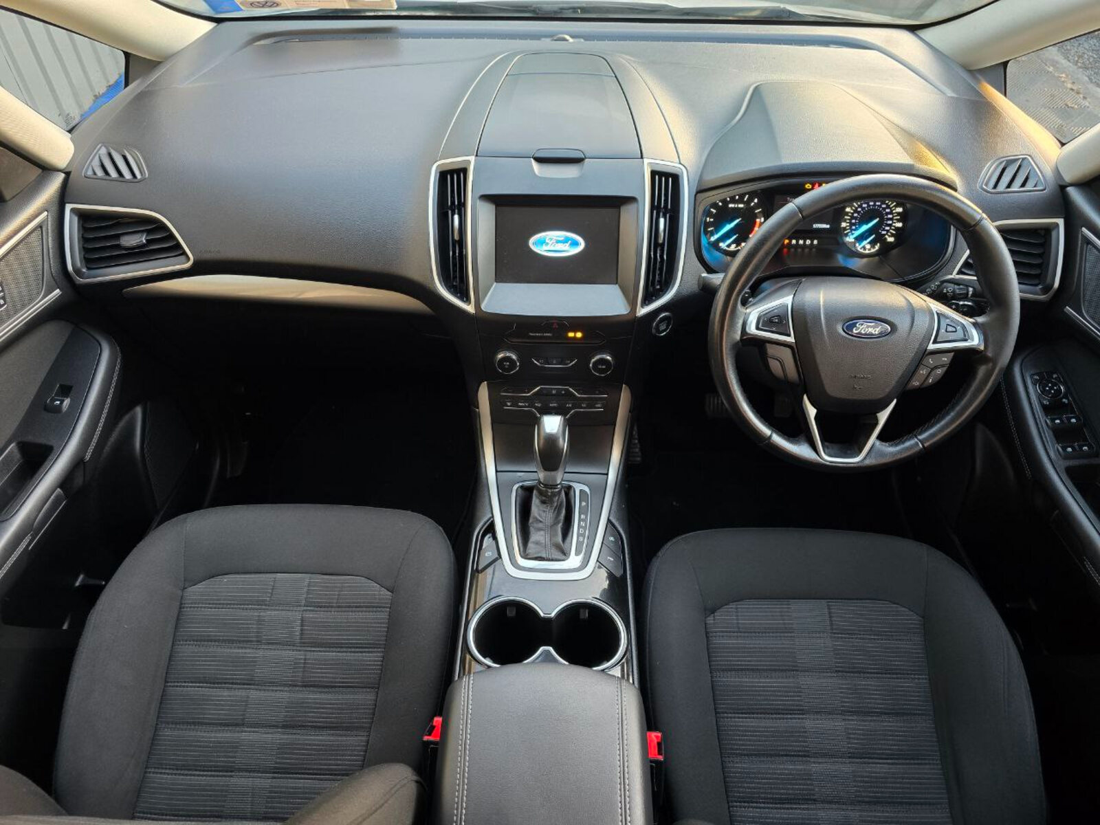 2016 Ford Galaxy 2.0D TDCi Zetec Automatic - Image 10