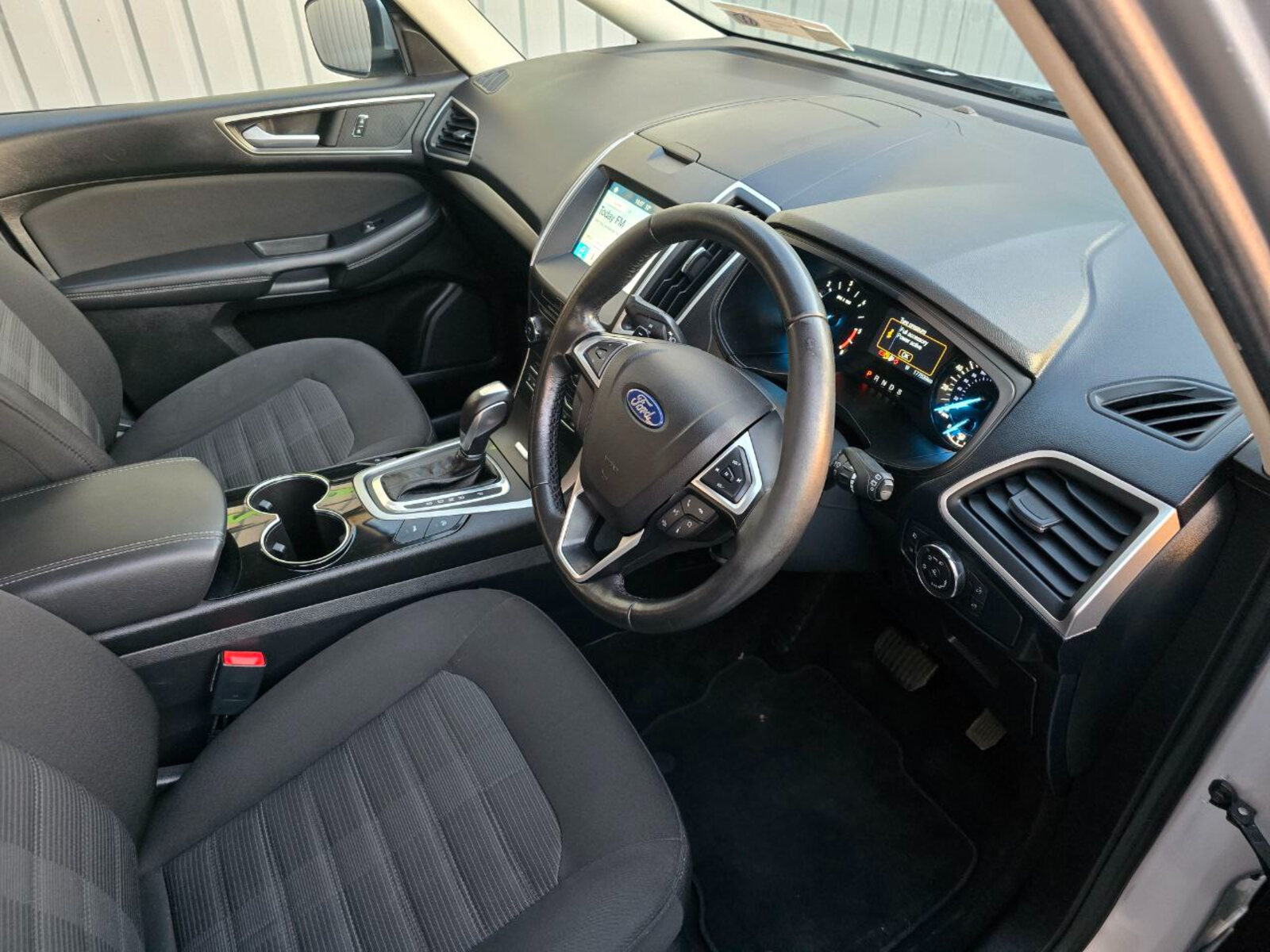 2016 Ford Galaxy 2.0D TDCi Zetec Automatic - Image 11