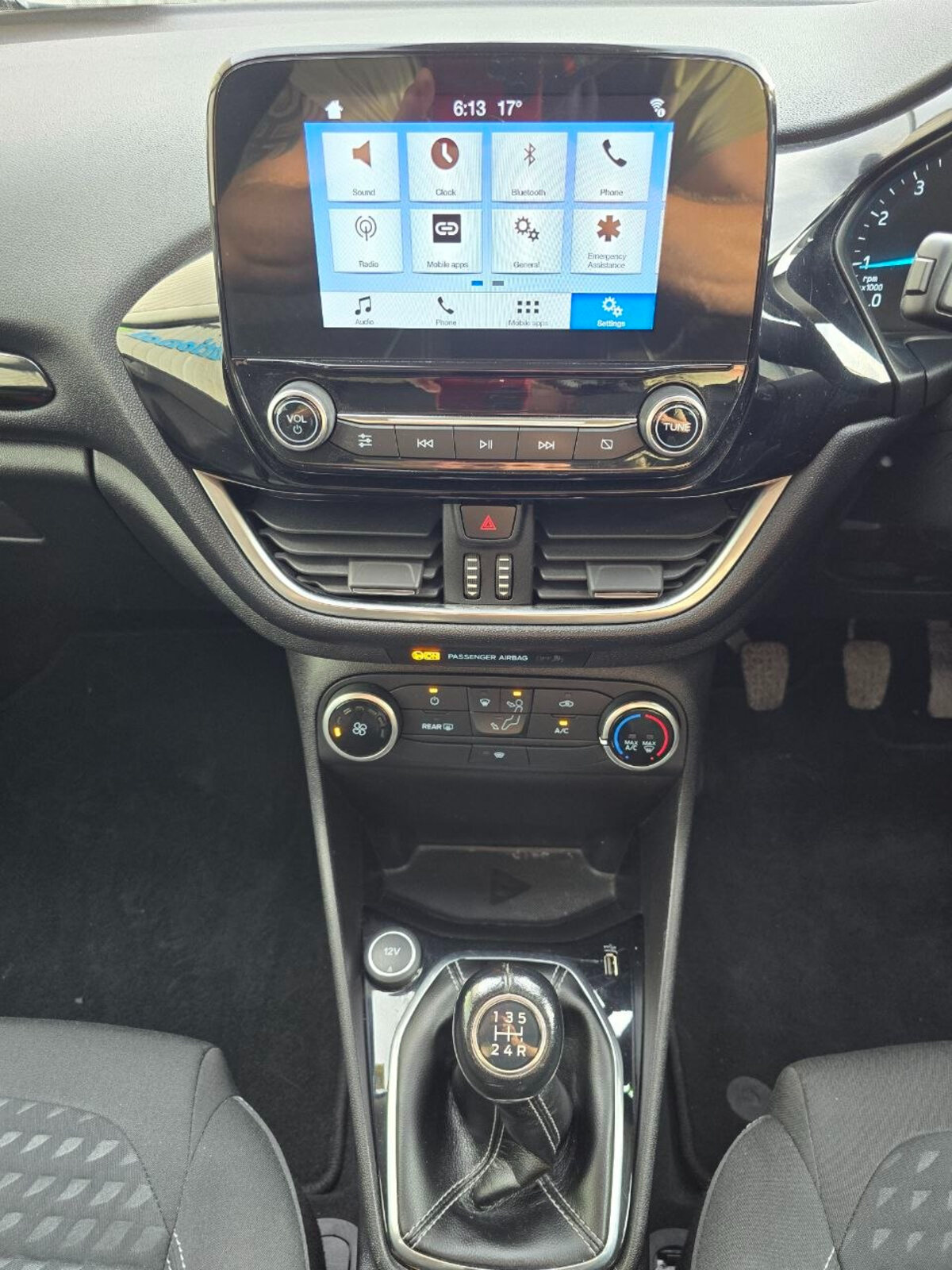 2017 Ford Fiesta 1.1 Petrol ZETEC - Image 13
