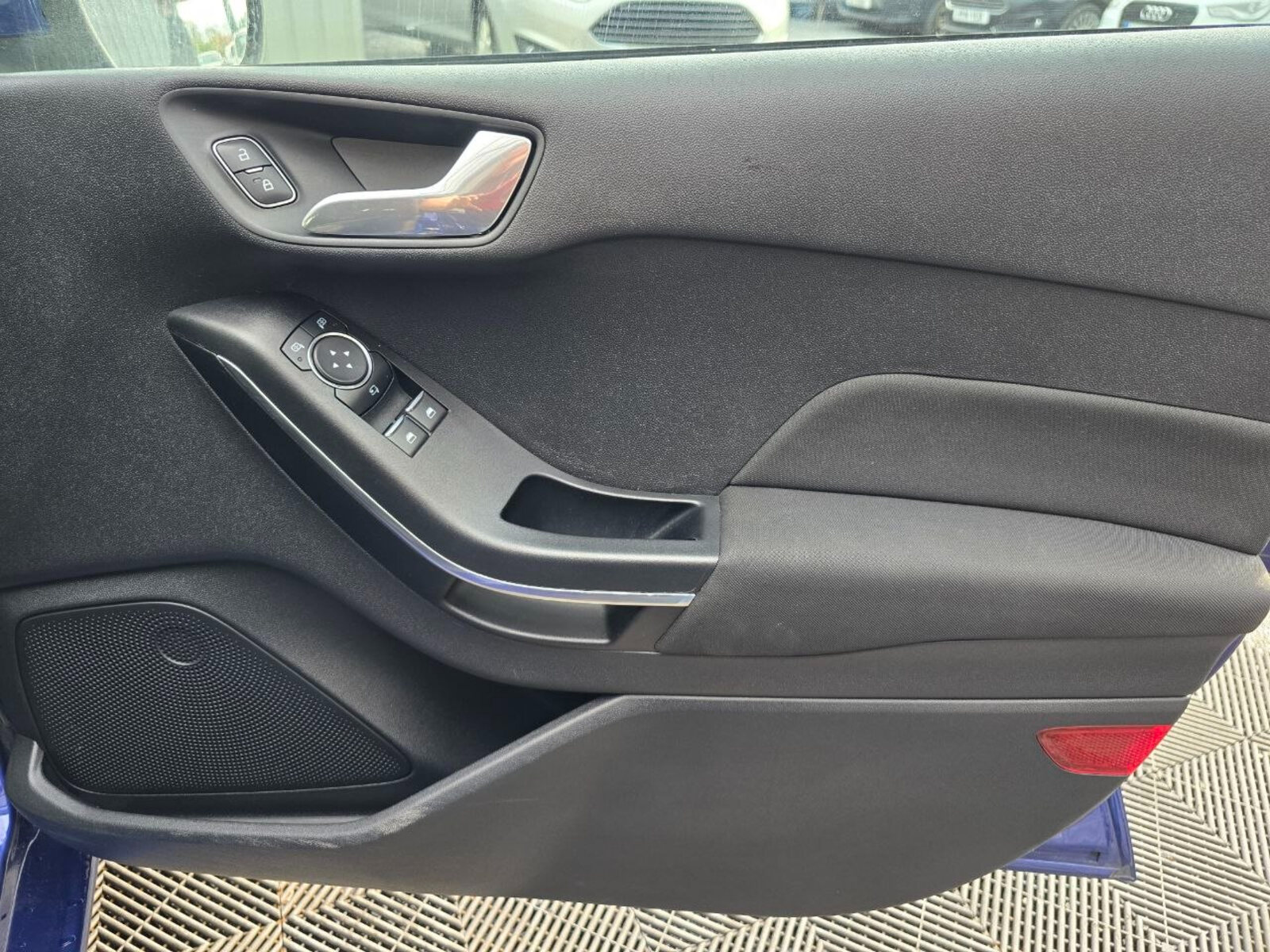 2017 Ford Fiesta 1.1 Petrol ZETEC - Image 18