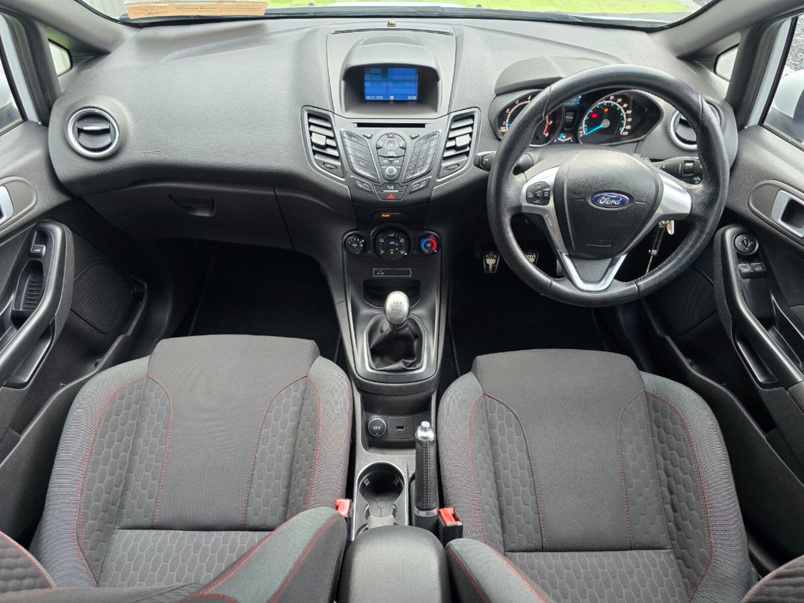 2017 Ford Fiesta ST-LINE 1.0 Petrol - Image 12