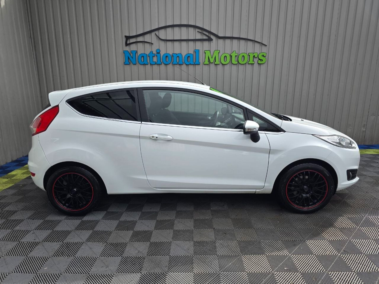 2015 Ford Fiesta TITANIUM 1.0 Petrol - Image 2