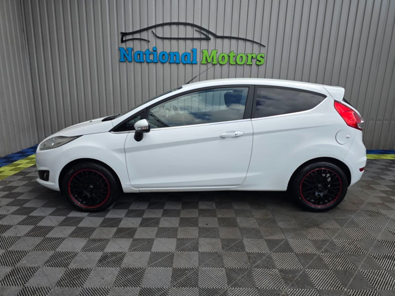 2015 Ford Fiesta TITANIUM 1.0 Petrol - Image 6