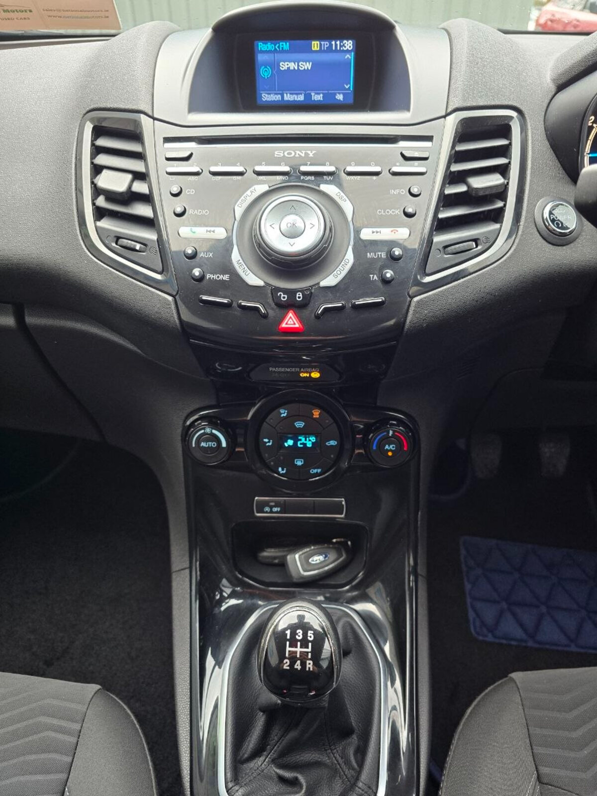 2015 Ford Fiesta TITANIUM 1.0 Petrol - Image 13