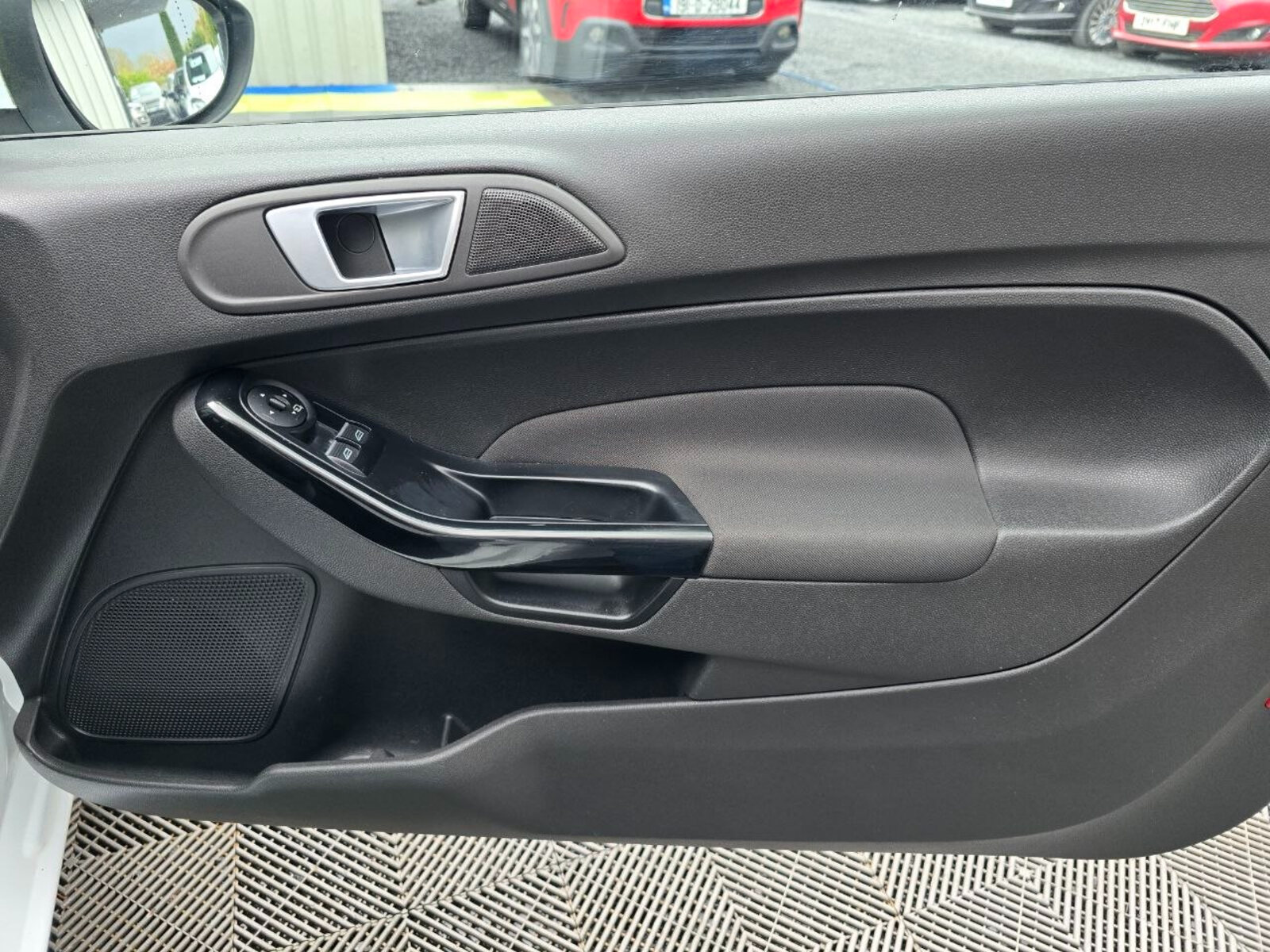 2015 Ford Fiesta TITANIUM 1.0 Petrol - Image 18