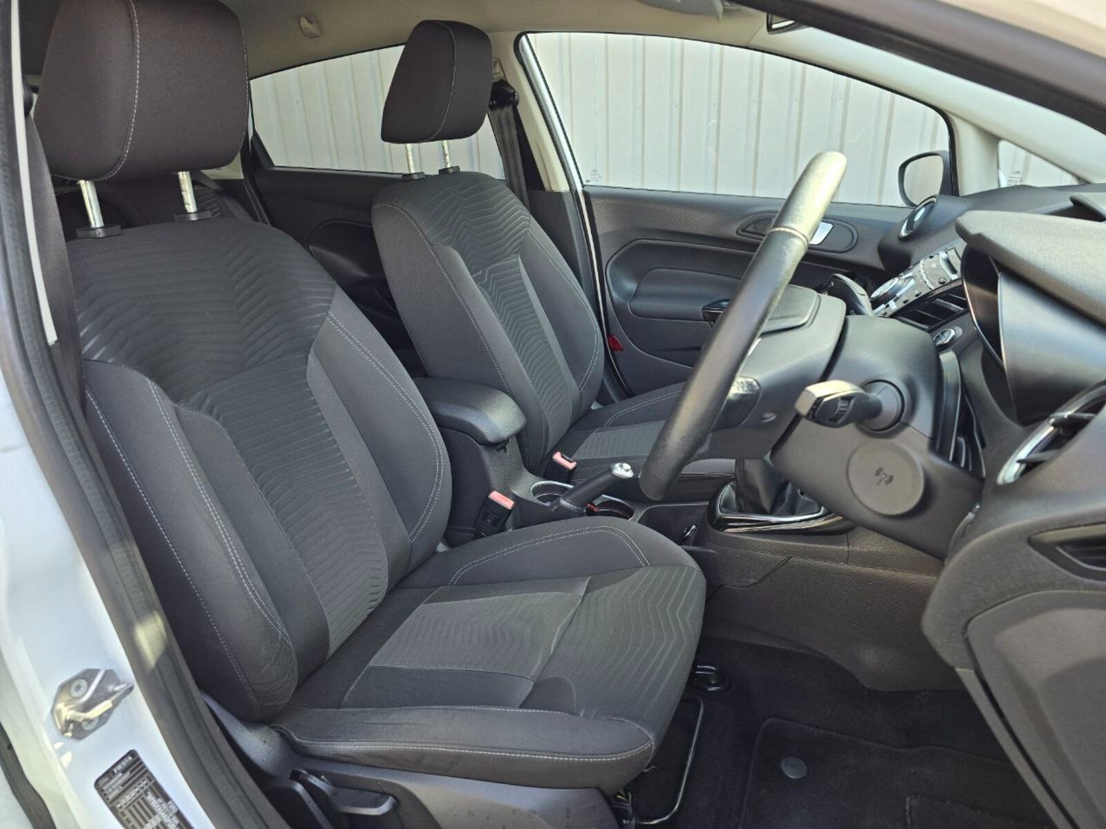 2015 Ford Fiesta TITANIUM 1.0 Petrol - Image 6