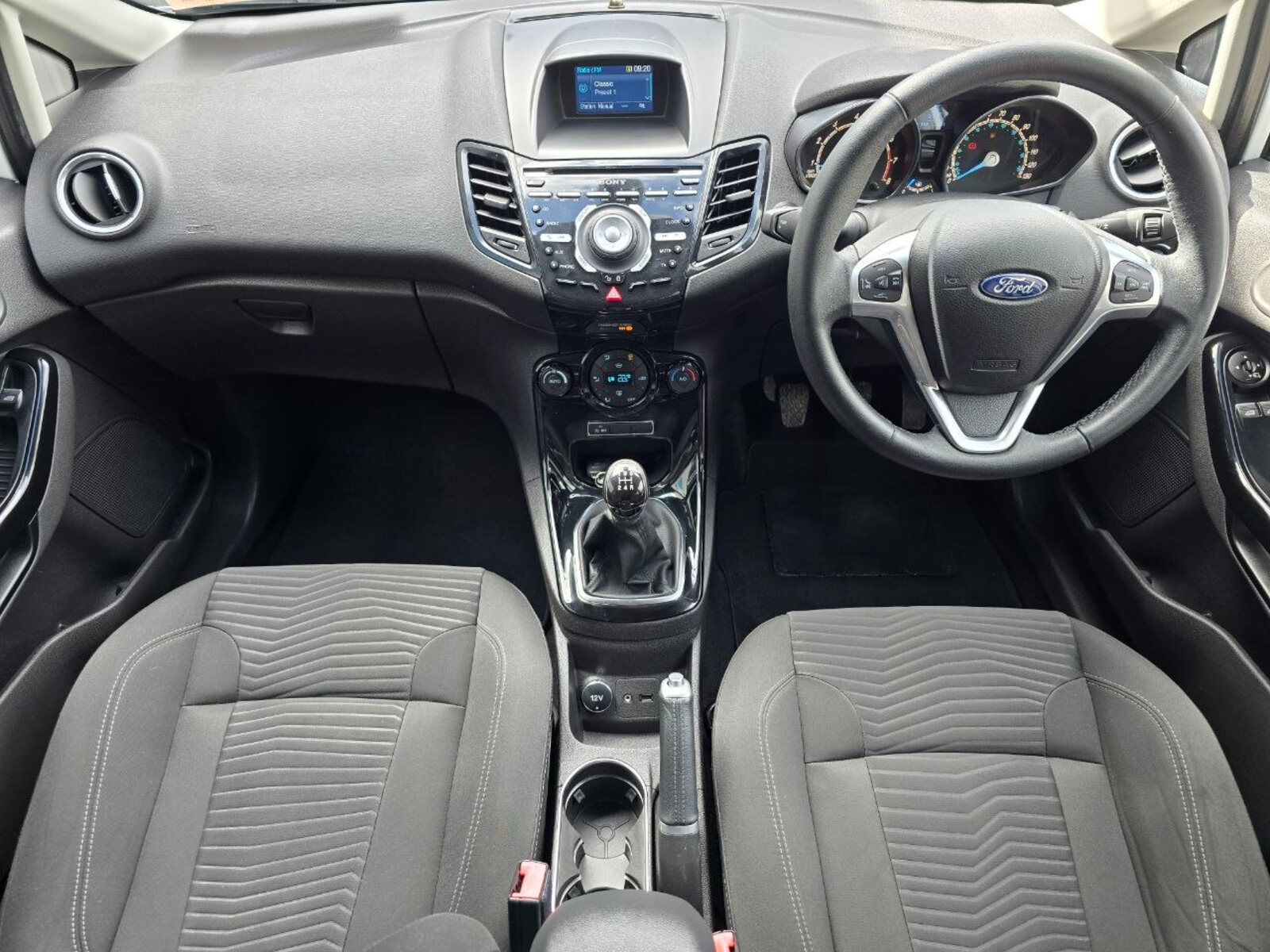 2015 Ford Fiesta TITANIUM 1.0 Petrol - Image 8