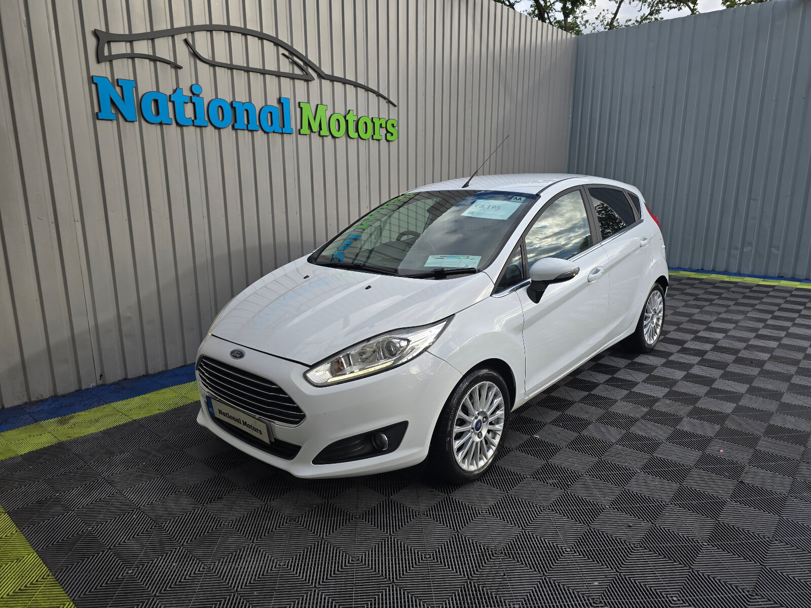 2015 Ford Fiesta 92k mi TITANIUM 1.0 Petrol - Image 7