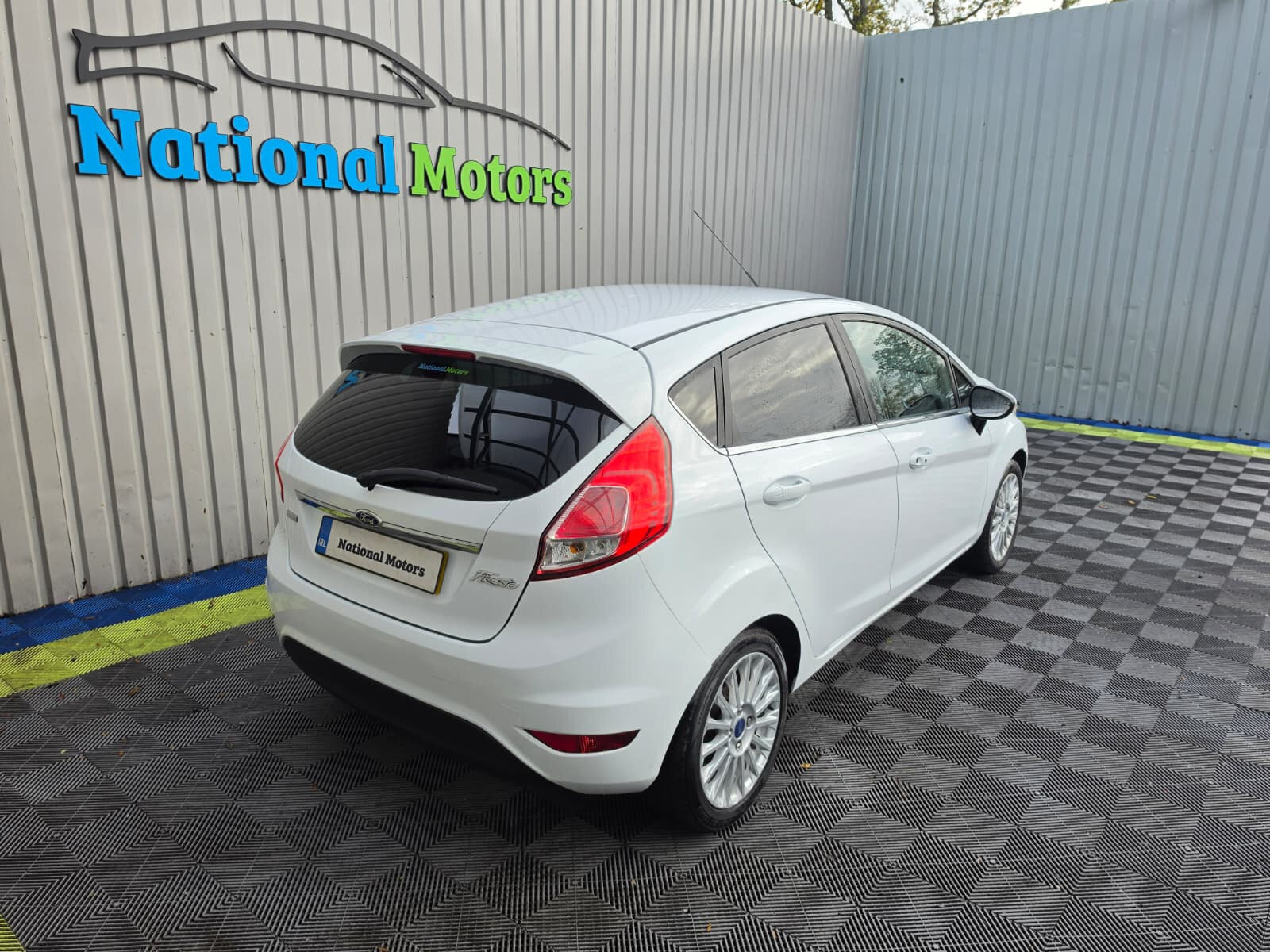 2015 Ford Fiesta 92k mi TITANIUM 1.0 Petrol - Image 3