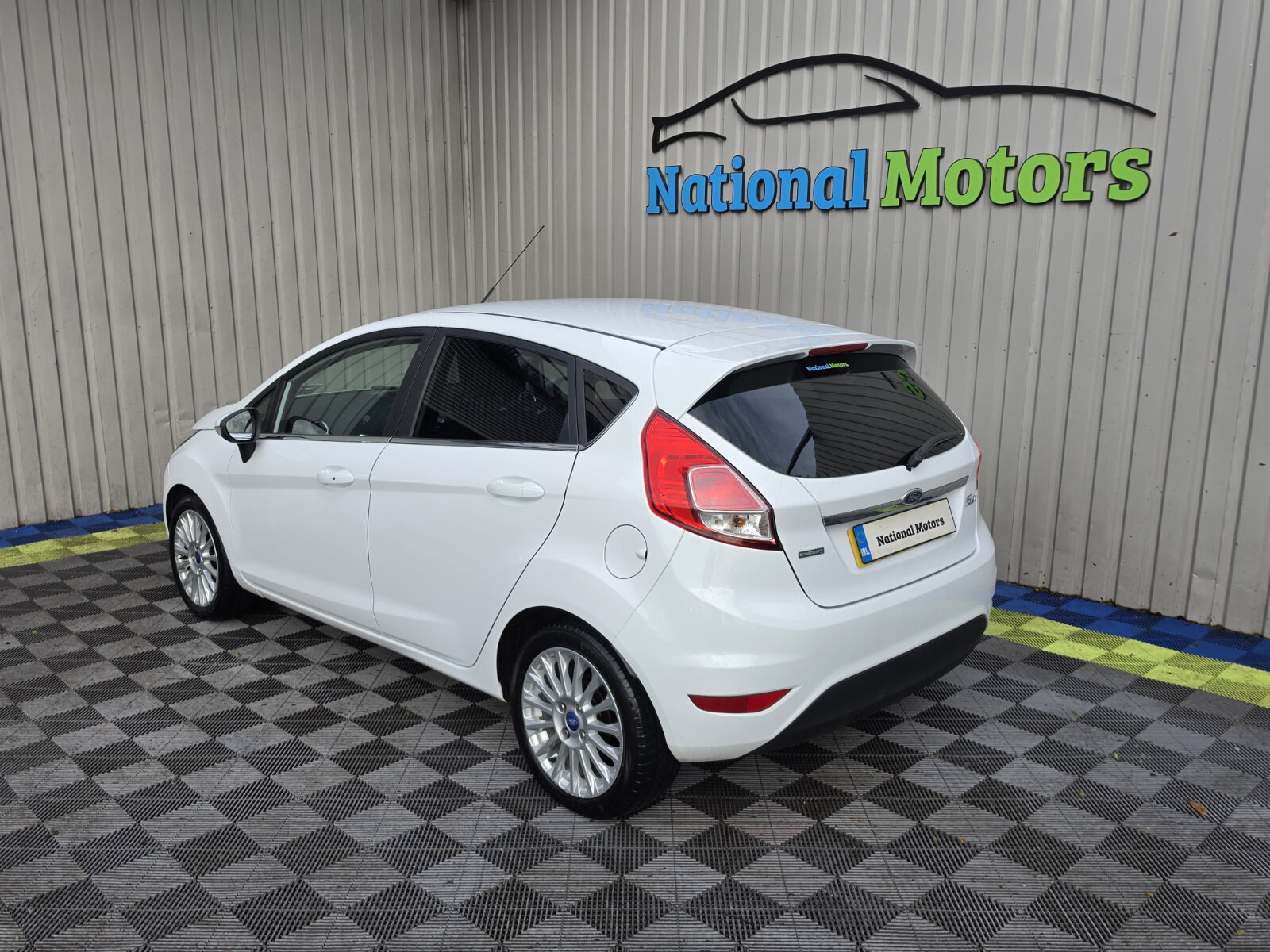 2015 Ford Fiesta 92k mi TITANIUM 1.0 Petrol - Image 5