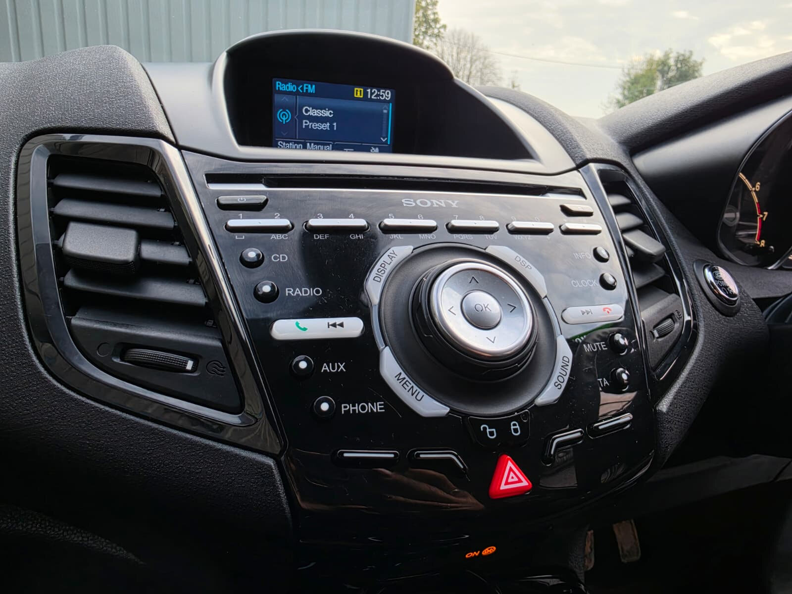 2015 Ford Fiesta 92k mi TITANIUM 1.0 Petrol - Image 14