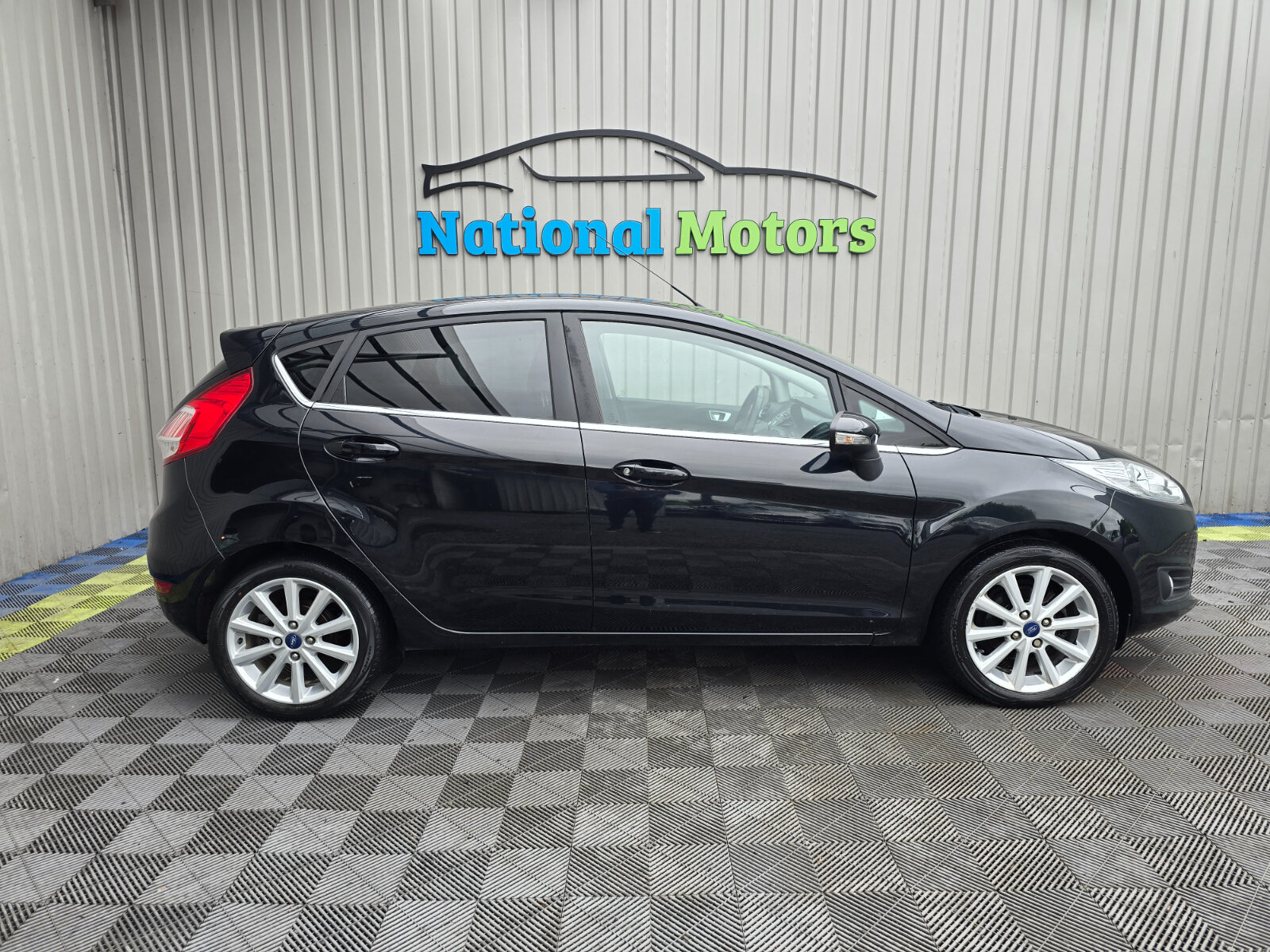 2016 Ford Fiesta TITANIUM 1.0 Petrol - Image 2